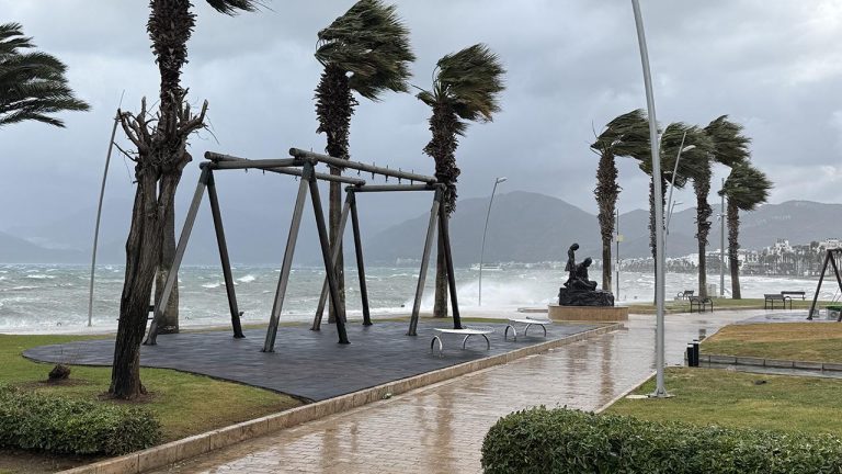 Batı Akdeniz için fırtına uyarısı