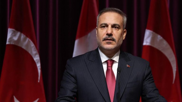 Dışişleri Bakanı Fidan, Katarlı ve Mısırlı mevkidaşlarıyla telefonda görüştü