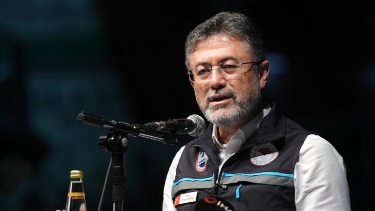 Bakan Yumaklı: Balıkçılık sektöründe geçen yıl 1 milyon 37 bin tonluk üretimle rekor kırdık