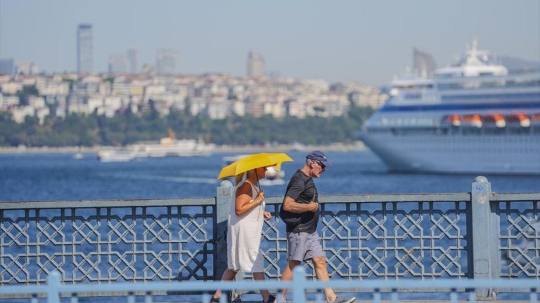 Yaz havası geri dönüyor: Sıcaklıklar mevsim normallerinin üzerine çıkacak