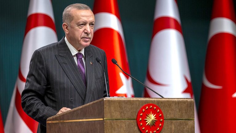 Cumhurbaşkanı Erdoğan, KKTC Cumhurbaşkanı Erhürman ve KKTC Başbakanı Üstel ile görüştü