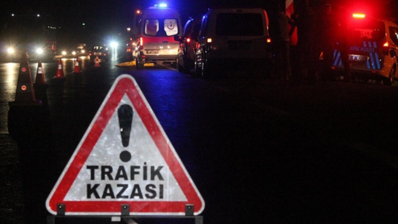 Afyonkarahisar'da iki otomobil çarpıştı: 1 ölü, 7 yaralı