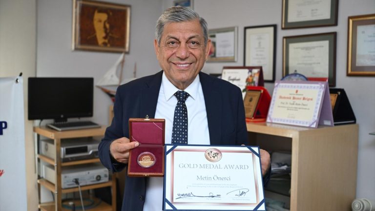 Prof. Dr. Metin Önerci'ye Dünya Altın Madalya ödülü