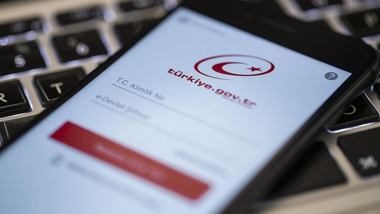 18 yaşından küçüklerin adli sicil belgeleri eDevlet'ten alınabiliyor