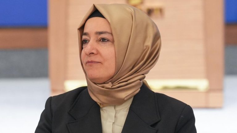 Fatma Betül Sayan Kaya'nın mal varlıklarının dondurulması istendi