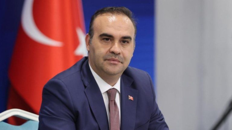 Bakan Kacır: İlk 10 savunma sanayi ihracatçısı ülkeden biri olacağız