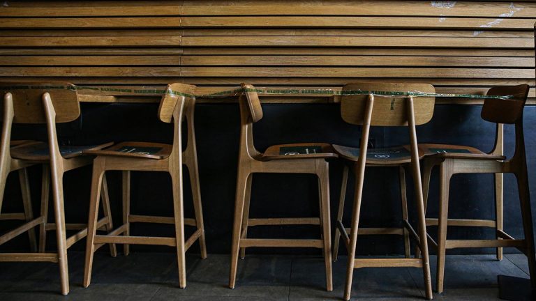 Fransa'da yıl başından bu yana 4 bin 900'den fazla restoran iflasını açıkladı