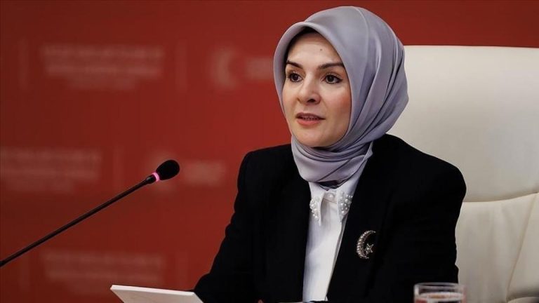 Bakan Göktaş: Şehit ve gazi çocuklarımızı desteklemeye devam ediyoruz