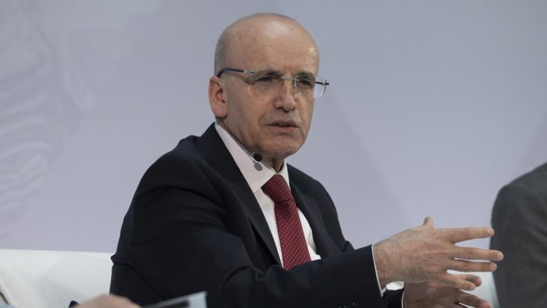 Bakan Şimşek: Borsada ve piyasada yapısal sorun yok