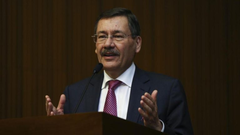 Eski Ankara Büyükşehir Belediye Başkanı Gökçek ifade verdi
