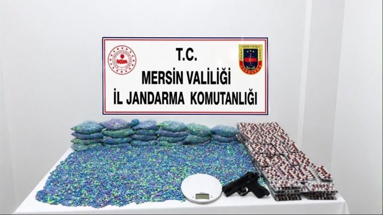 Mersin'de 64 bin 175 uyuşturucu hap ele geçirildi