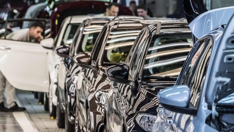 Otomotiv endüstrisi ağustosta ihracatta ilk sırada