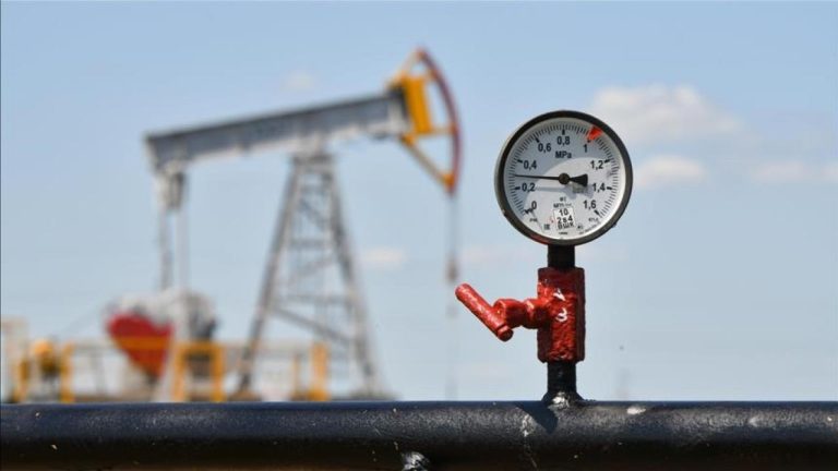 Brent petrolün varili 100,30 dolardan işlem görüyor