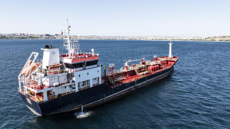 ALSU gemisinin kaptanı ve 3. kaptanı tutuklandı
