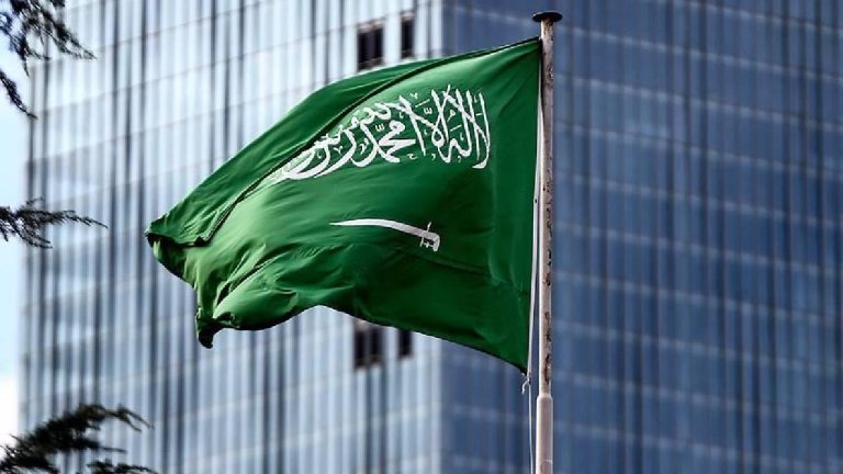 Suudi Arabistan'da 4 kent için acil durum uyarısı