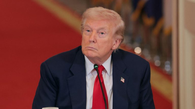 Trump, Kanada, Meksika ve Grönland'ı 'ABD toprağı' olarak paylaştı
