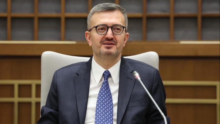 İletişim Başkanı Duran, TDT'nin 17. kuruluş yıl dönümünü kutladı