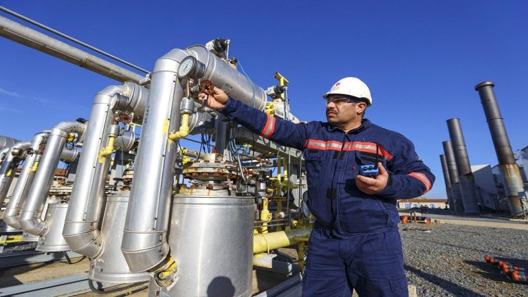 Doğal gaz ithalatı ağustosta yüzde 32,66 azaldı