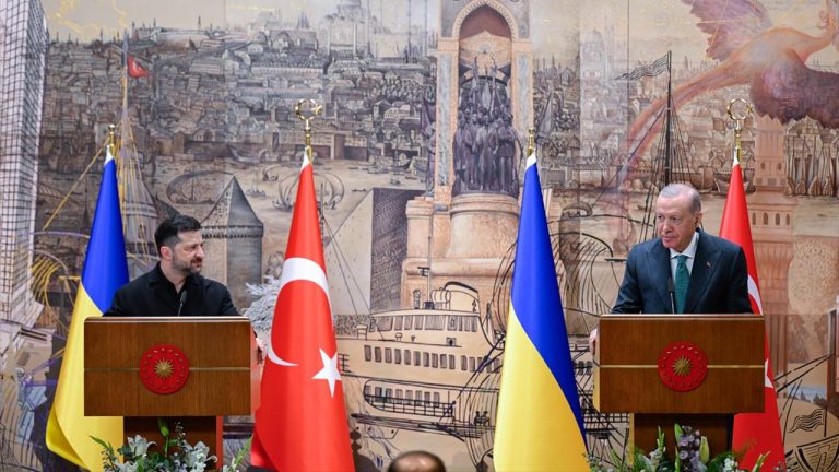 Ukrayna Devlet Başkanı Zelenski: Karadeniz Tahıl Koridoru üzerinde mutabık kaldık