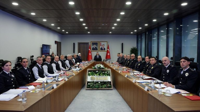 İçişleri Bakanı Çiftçi başkanlığında asayiş konulu güvenlik toplantısı yapıldı