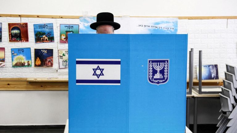 İsrail basınına göre, oyların yüzde 16'sı sayılırken Netanyahu bloğu ile muhalefet başa baş