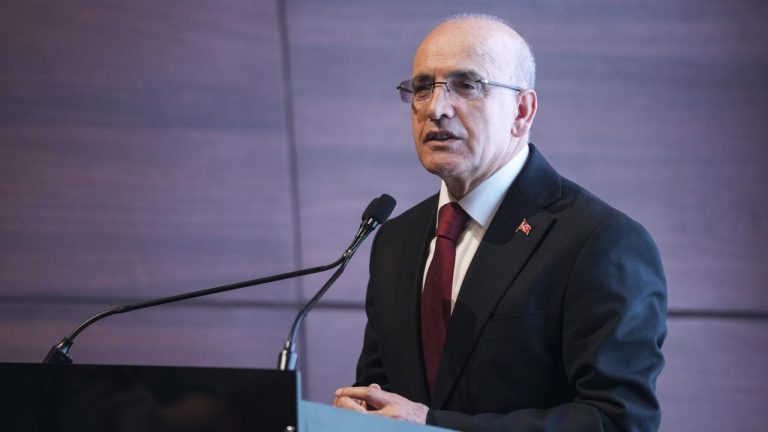 Bakan Şimşek: Yatırımcılara en kısa sürede en yüksek düzeyde ödeme için adımlar atılıyor