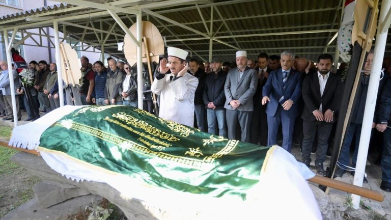 TRT muhabiri Recep Levent Öztürk'e veda