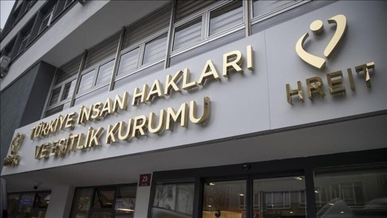 Yabancılara farklı nikah ücreti uygulayan belediyeye ayrımcılık cezası